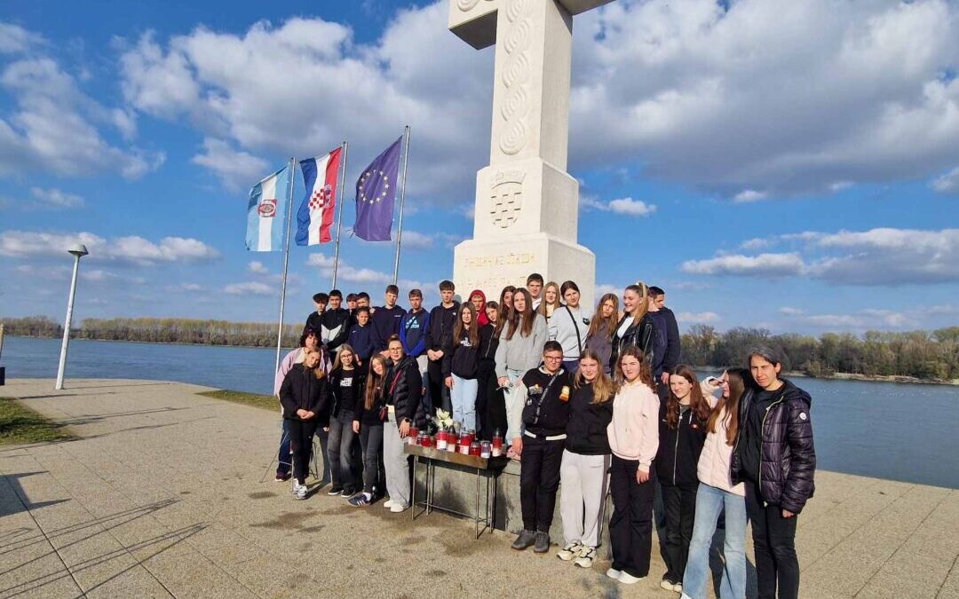 Posjet učenika osmih razreda Vukovaru